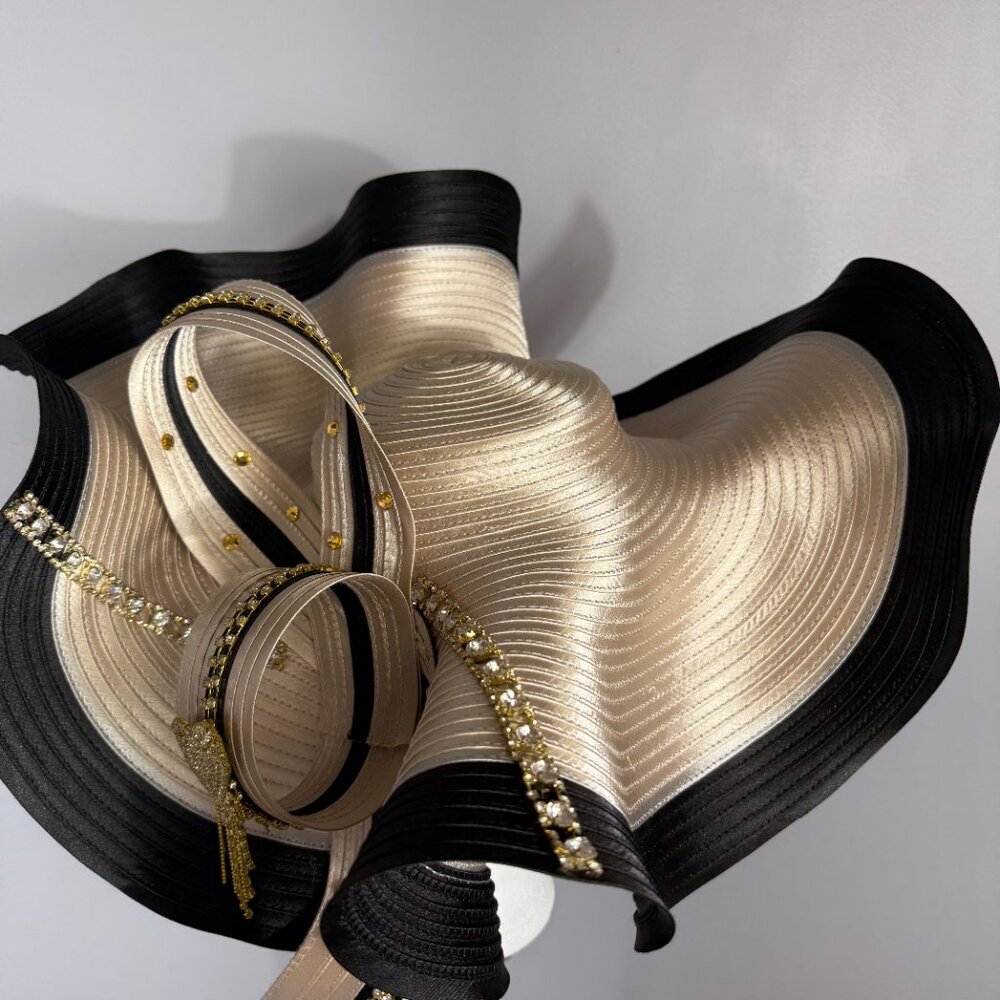 Donna Vinci Champagne and Black Church Lady Hat. Stunning and Elegant! - Picture 6 of 8